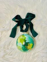 Load image into Gallery viewer, Ornament 22