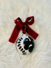 Load image into Gallery viewer, Ornament 31