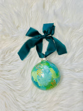 Load image into Gallery viewer, Ornament 29