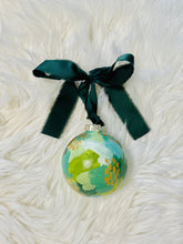 Load image into Gallery viewer, Ornament 28