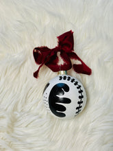 Load image into Gallery viewer, Ornament 21