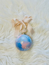 Load image into Gallery viewer, Ornament 6